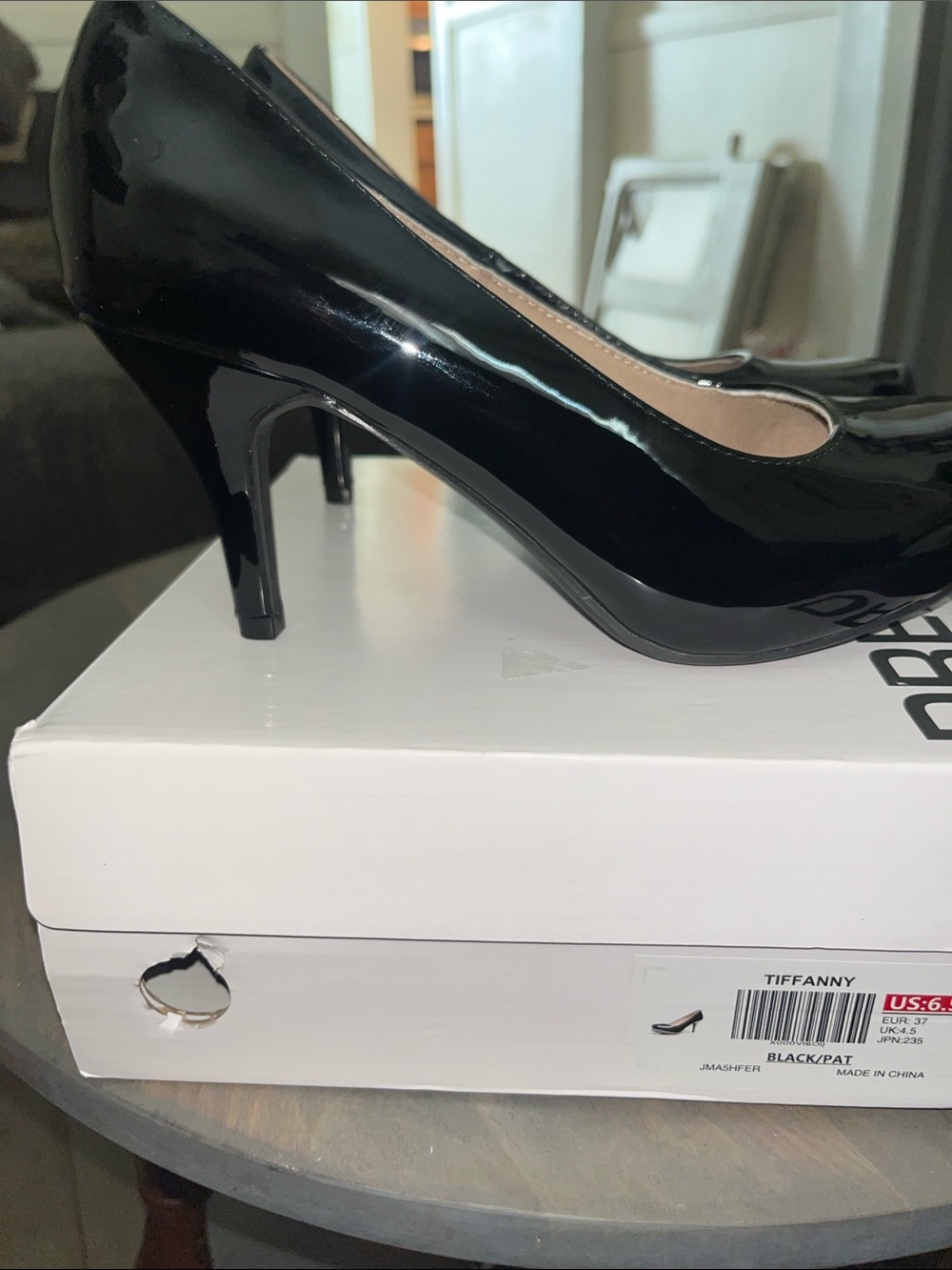 Dream Pairs Black Patent Mid Heel Pumps